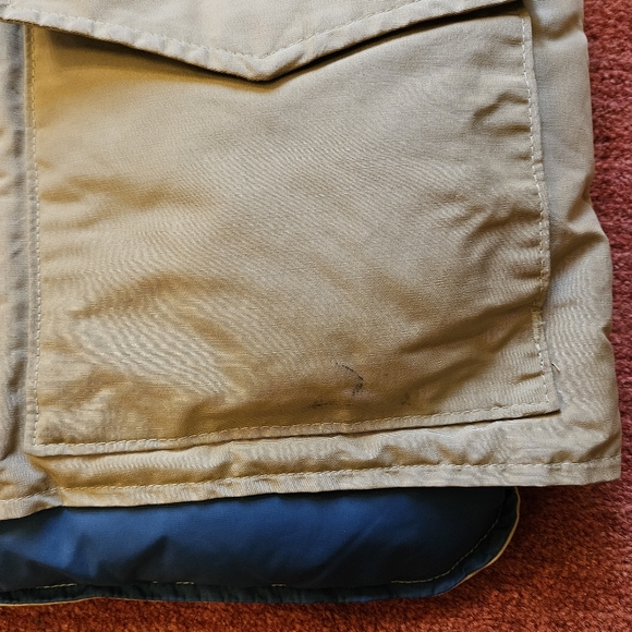 Vintage Woolrich Mens Size Small Puffer Vest Goose Down Insulated USA Made Tan - Picture 12 of 14